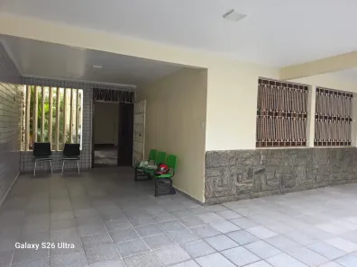 Imóvel Comercial com 4 Quartos para alugar, 200m² no Renascença, São Luís