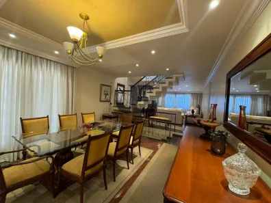 Sobrado com 4 Quartos à venda, 223m² no Bela Aliança, São Paulo