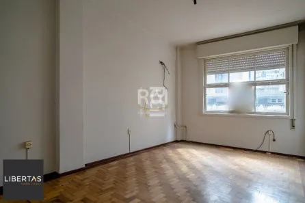 Sala Comercial com 3 Quartos à venda, 77m² no Centro Histórico, Porto Alegre