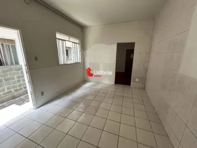 Casa com 1 Quarto para alugar, 60m² no Sagrada Família, Belo Horizonte