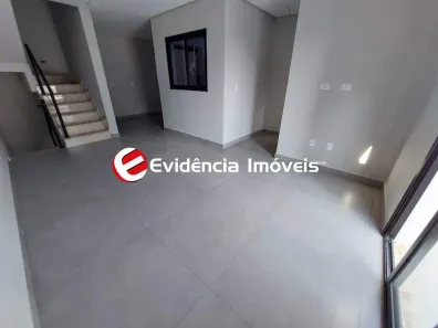 Sobrado com 2 Quartos à venda, 135m² no Pinheirinho, Santo André