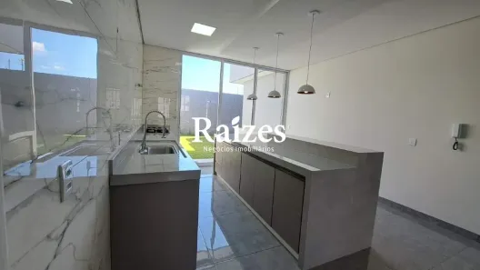 Casa com 3 Quartos à venda, 150m² no Jardim Canaã, Uberlândia
