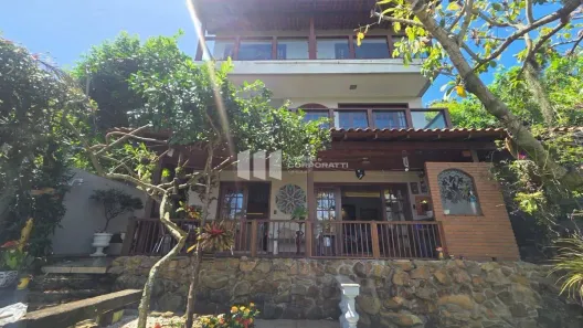Casa com 4 Quartos à venda, 200m² no Praia da Costa, Vila Velha