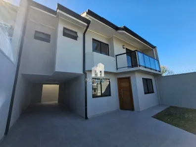 Sobrado com 4 Quartos à venda, 144m² no Capão Raso, Curitiba