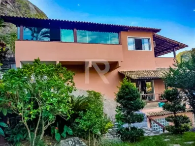 Casa com 4 Quartos à venda, 440m² no Itacoatiara, Niterói
