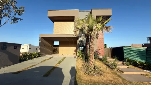 Casa de Condomínio com 4 Quartos à venda, 310m² no Cidade Alpha, Eusébio