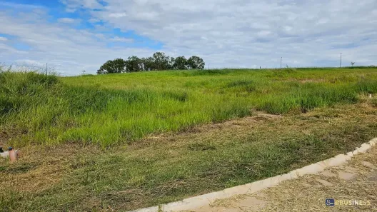 Lote/Terreno à venda, 638m² no Jardim Conceição (Sousas), Campinas