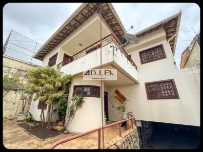 Casa com 3 Quartos à venda, 379m² no Fernão Dias, Belo Horizonte