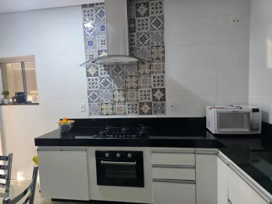 Casa com 4 Quartos à venda, 330m² no João Pinheiro, Belo Horizonte