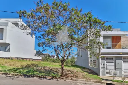 Lote/Terreno à venda, 200m² no Guarujá, Porto Alegre
