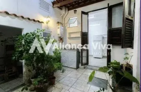 Casa com 3 Quartos à venda, 83m² no Catete, Rio de Janeiro