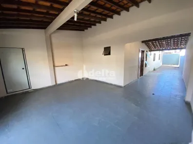 Casa com 3 Quartos à venda, 150m² no Granada, Uberlândia