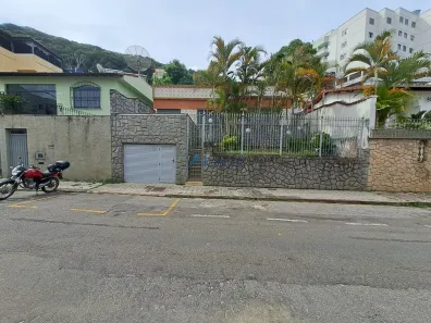 Casa com 3 Quartos à venda, 122m² no São Mateus, Juiz de Fora