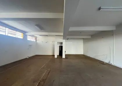 Sala Comercial para alugar, 114m² no Vila Maria Helena, Uberaba