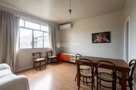 Apartamento com 2 Quartos à venda, 56m² no Farroupilha, Porto Alegre