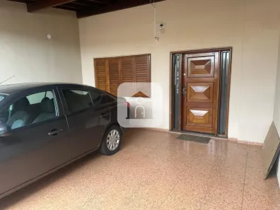 Casa com 3 Quartos à venda, 214m² no Vigilato Pereira, Uberlândia