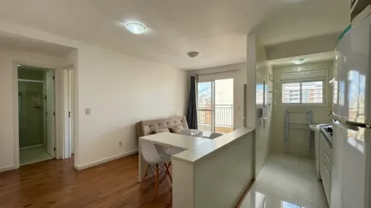 Apartamento com 1 Quarto para alugar, 55m² no Centro, Curitiba