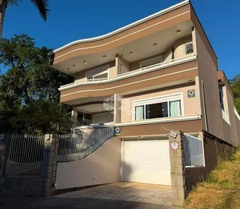 Casa com 4 Quartos à venda, 130m² no Córrego Grande, Florianópolis