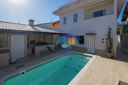 Sobrado com 5 Quartos para venda ou aluguel, 180m² no Bal Stella Maris, Peruíbe