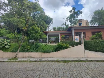 Casa com 3 Quartos à venda, 135m² no Atiradores, Joinville