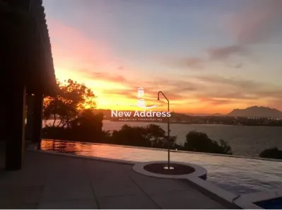 Casa com 4 Quartos à venda, 421m² no Praia da Costa, Vila Velha
