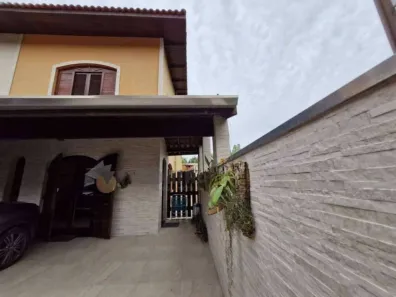 Sobrado com 3 Quartos à venda, 126m² no Cigarras, São Sebastião
