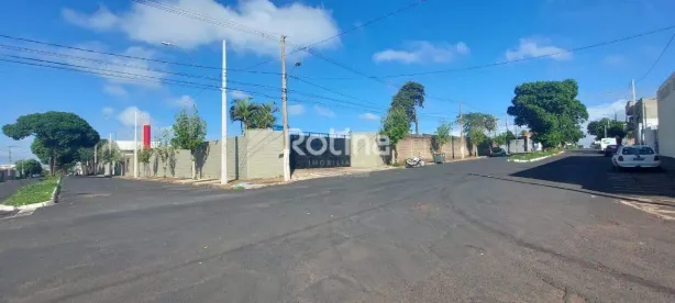 Galpão/Depósito/Armazém para alugar, 2500m² no Tibery, Uberlândia