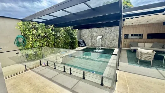 Casa com 4 Quartos à venda, 335m² no Glória, Macaé