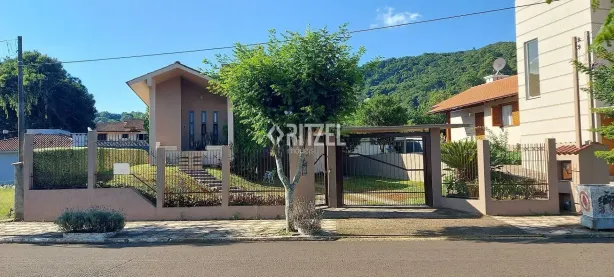 Casa com 4 Quartos à venda, 249m² no Centro, Morro Reuter
