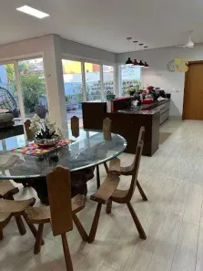 Sobrado com 4 Quartos para alugar, 432m² no Coophema, Cuiabá
