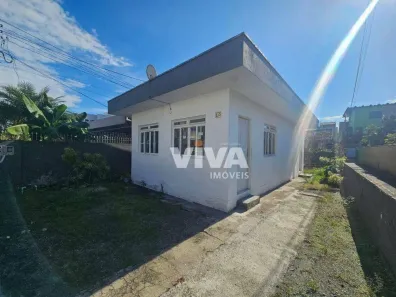 Casa de Condomínio com 2 Quartos para alugar, 80m² no São João, Itajaí