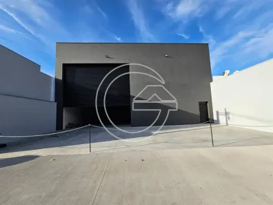 Imóvel Comercial para alugar, 585m² no Centro, Marília