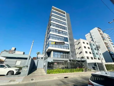 Apartamento com 3 Quartos para alugar, 113m² no América, Joinville