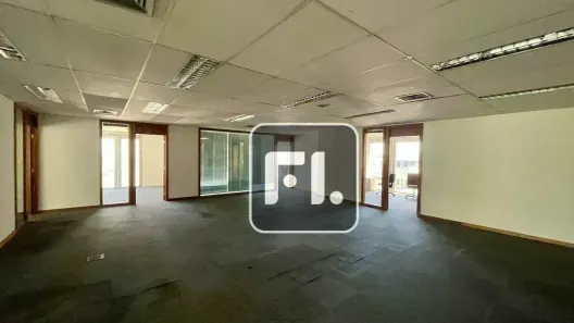 Sala Comercial para alugar, 846m² no Cerqueira César, São Paulo
