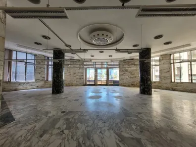 Sala Comercial para alugar, 1340m² no Centro Histórico, Porto Alegre