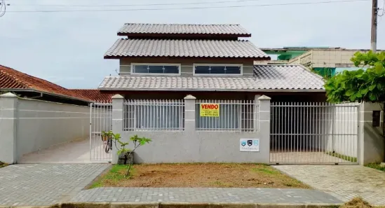 Sobrado com 4 Quartos para venda ou aluguel, 290m² no Balneário Coroados, Guaratuba