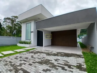 Casa com 3 Quartos à venda, 150m² no Centro, Caraguatatuba