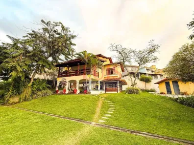 Casa de Condomínio com 3 Quartos à venda, 334m² no Badu, Niterói