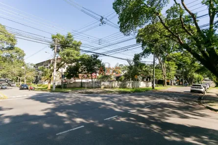 Lote/Terreno à venda, 361m² no Mercês, Curitiba