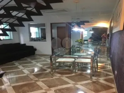 Casa com 3 Quartos à venda, 240m² no Jardim Textil, São Paulo