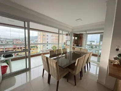 Apartamento com 3 Quartos à venda, 180m² no Centro, Palhoça