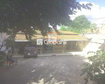 Casa com 3 Quartos à venda, 300m² no Santa Rita I, Montes Claros