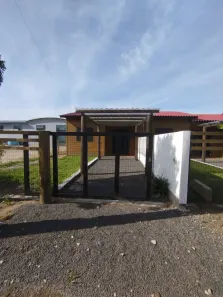 Casa com 2 Quartos para alugar, 50m² no Passo de Torres, Passo de Torres