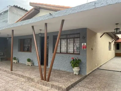 Casa com 3 Quartos à venda, 240m² no Vila Galvão, Guarulhos