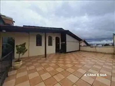 Casa com 4 Quartos à venda, 360m² no Glória, Contagem