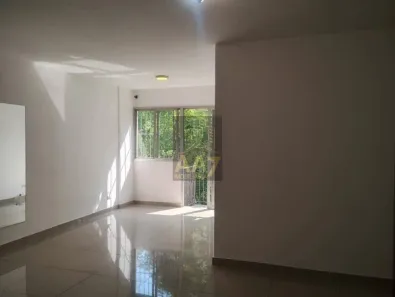 Apartamento com 3 Quartos para alugar, 75m² no Jardim Londrina, São Paulo