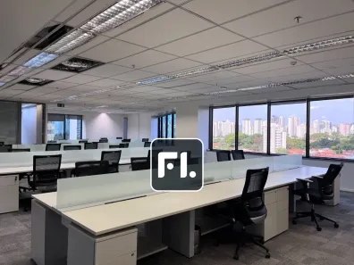 Sala Comercial para alugar, 900m² no Jardim das Acácias, São Paulo