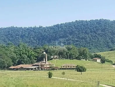 Lote/Terreno à venda, 381m² no Ubatiba, Maricá