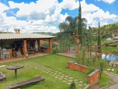 Sobrado com 3 Quartos à venda no Igrejinha, Juiz de Fora