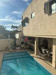 Casa com 4 Quartos à venda, 310m² no Itaipu, Niterói